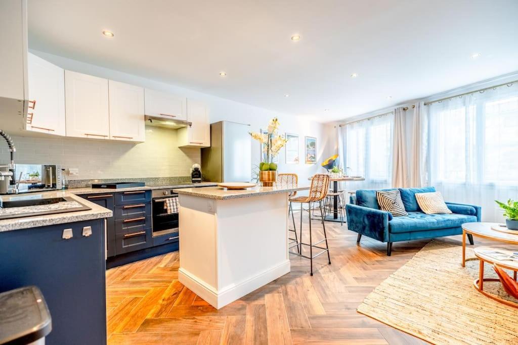 Superbe Appartement Neuf, Climatise Centre Village Le Plan-de-la-Tour Exterior photo
